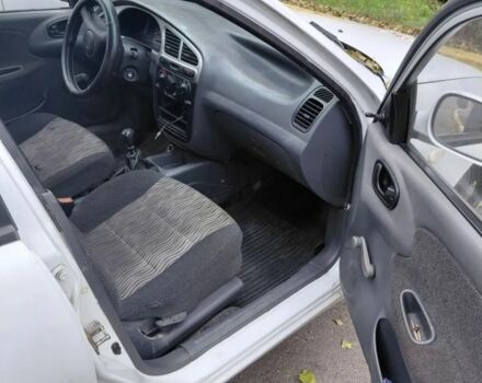 Белый Дэу Сенс, объемом двигателя 1.3 л и пробегом 200 тыс. км за 1074 $, фото 3 на Automoto.ua