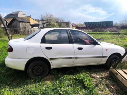Дэу Сенс 2002 в Ужгороде на Automoto.ua Белый Дэу Сенс, объемом двигателя 0 л и пробегом 146 тыс. км за 1200 $, фото 1 на Automoto.ua
