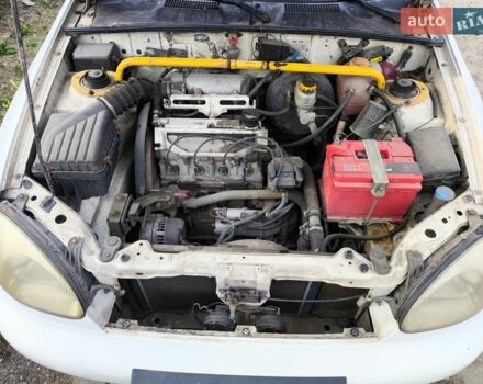 Білий Деу Сенс, об'ємом двигуна 1.3 л та пробігом 220 тис. км за 2000 $, фото 1 на Automoto.ua