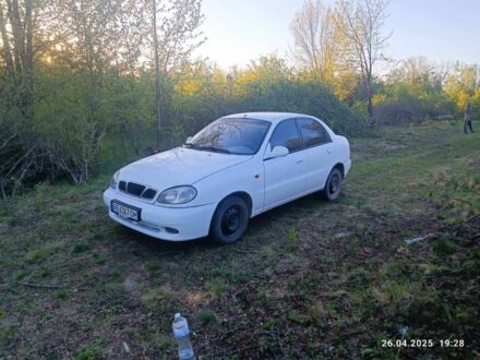 Дэу Сенс 2003 в Каменце-Подольском на Automoto.ua Белый Дэу Сенс, объемом двигателя 1 л и пробегом 290 тыс. км за 62000 $, фото 1 на Automoto.ua