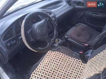 Деу Сенс 2003 у Вінниці на Automoto.ua Білий Деу Сенс, об'ємом двигуна 1.3 л та пробігом 300 тис. км за 1850 $, фото 1 на Automoto.ua