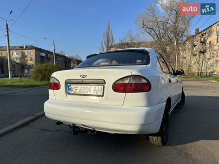 Дэу Сенс 2004 в Кривом Роге на Automoto.ua Белый Дэу Сенс, объемом двигателя 1.3 л и пробегом 218 тыс. км за 1900 $, фото 1 на Automoto.ua