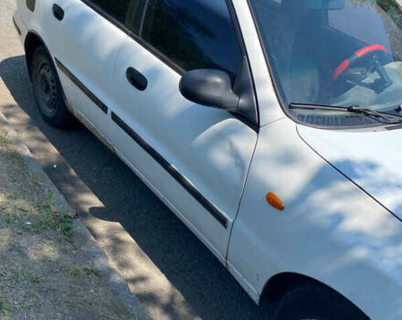 Белый Дэу Сенс, объемом двигателя 1.3 л и пробегом 320 тыс. км за 1585 $, фото 1 на Automoto.ua