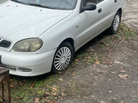 Белый Дэу Сенс, объемом двигателя 1.3 л и пробегом 1000 тыс. км за 1200 $, фото 1 на Automoto.ua