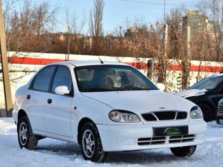 Білий Деу Сенс, об'ємом двигуна 1.5 л та пробігом 229 тис. км за 1950 $, фото 1 на Automoto.ua