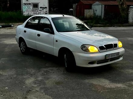 Деу Сенс 2005 у Києві на Automoto.ua Білий Деу Сенс, об'ємом двигуна 1.5 л та пробігом 390 тис. км за 1299 $, фото 1 на Automoto.ua