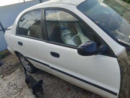 Деу Сенс 2006 у Кривому Розі на Automoto.ua Білий Деу Сенс, об'ємом двигуна 1 л та пробігом 156 тис. км за 482 $, фото 1 на Automoto.ua