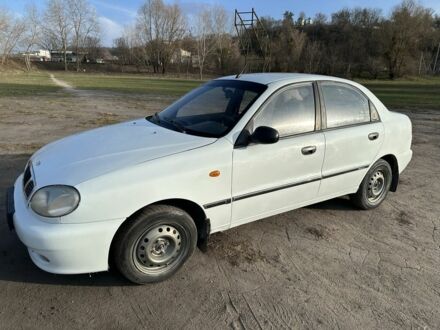 Белый Дэу Сенс, объемом двигателя 1.6 л и пробегом 290 тыс. км за 1400 $, фото 1 на Automoto.ua