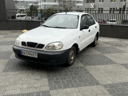Белый Дэу Сенс, объемом двигателя 1.5 л и пробегом 300 тыс. км за 949 $, фото 1 на Automoto.ua