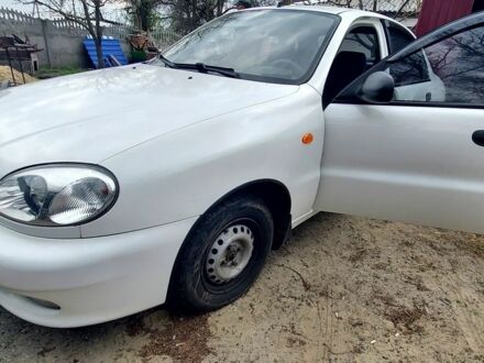 Дэу Сенс 2008 в Синельниковом на Automoto.ua Белый Дэу Сенс, объемом двигателя 1.4 л и пробегом 82 тыс. км за 3200 $, фото 1 на Automoto.ua