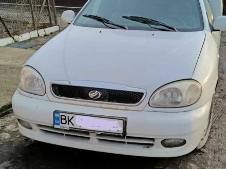 Дэу Сенс 2013 в Млынове на Automoto.ua Белый Дэу Сенс, объемом двигателя 1.5 л и пробегом 277 тыс. км за 3200 $, фото 1 на Automoto.ua
