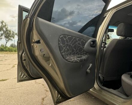 Бежевий Деу Сенс, об'ємом двигуна 1.5 л та пробігом 214 тис. км за 2450 $, фото 16 на Automoto.ua