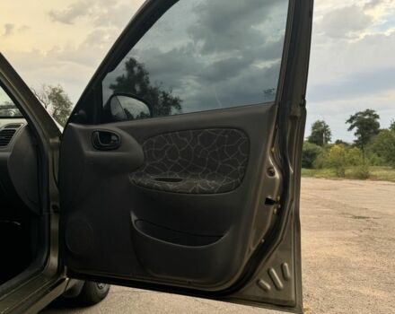 Бежевий Деу Сенс, об'ємом двигуна 1.5 л та пробігом 214 тис. км за 2450 $, фото 4 на Automoto.ua