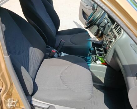 Бежевый Дэу Сенс, объемом двигателя 1.6 л и пробегом 220 тыс. км за 3500 $, фото 6 на Automoto.ua