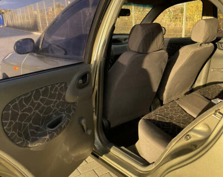 Деу Сенс 2003 у Вінниці на Automoto.ua Бежевий Деу Сенс, об'ємом двигуна 1.3 л та пробігом 250 тис. км за 1499 $, фото 8 на Automoto.ua