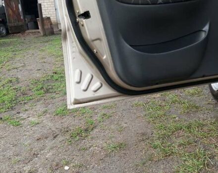 Бежевий Деу Сенс, об'ємом двигуна 1.3 л та пробігом 250 тис. км за 1800 $, фото 3 на Automoto.ua