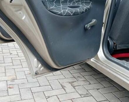 Бежевый Дэу Сенс, объемом двигателя 1.3 л и пробегом 170 тыс. км за 1750 $, фото 6 на Automoto.ua