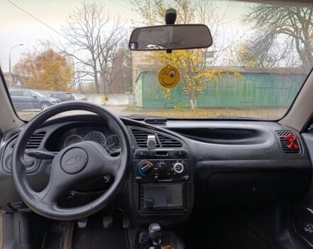 Бежевый Дэу Сенс, объемом двигателя 1.5 л и пробегом 232 тыс. км за 2300 $, фото 6 на Automoto.ua