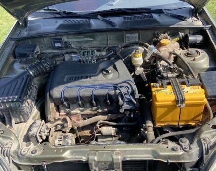 Бежевый Дэу Сенс, объемом двигателя 1.3 л и пробегом 159 тыс. км за 2200 $, фото 1 на Automoto.ua