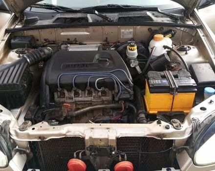 Бежевий Деу Сенс, об'ємом двигуна 1.3 л та пробігом 250 тис. км за 1800 $, фото 1 на Automoto.ua