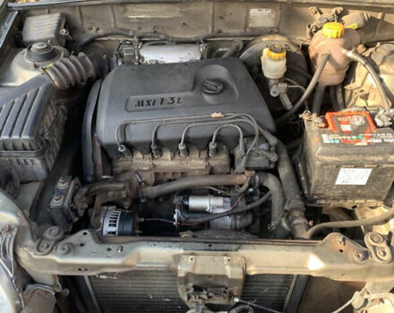 Бежевий Деу Сенс, об'ємом двигуна 1.3 л та пробігом 115 тис. км за 1100 $, фото 6 на Automoto.ua