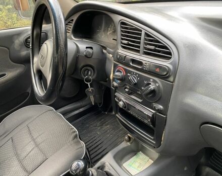 Бежевый Дэу Сенс, объемом двигателя 1.5 л и пробегом 300 тыс. км за 1700 $, фото 15 на Automoto.ua