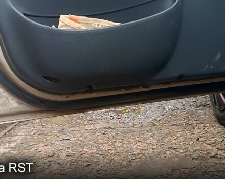 Деу Сенс 2005 у Житомирі на Automoto.ua Бежевий Деу Сенс, об'ємом двигуна 1.3 л та пробігом 500 тис. км за 850 $, фото 4 на Automoto.ua