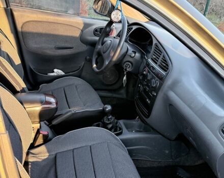 Бежевый Дэу Сенс, объемом двигателя 1.5 л и пробегом 195 тыс. км за 1800 $, фото 5 на Automoto.ua