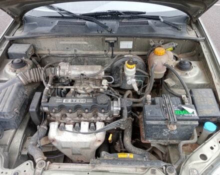 Бежевий Деу Сенс, об'ємом двигуна 1.5 л та пробігом 200 тис. км за 1599 $, фото 12 на Automoto.ua