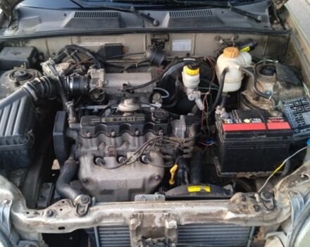 Бежевый Дэу Сенс, объемом двигателя 1.5 л и пробегом 111 тыс. км за 1450 $, фото 9 на Automoto.ua