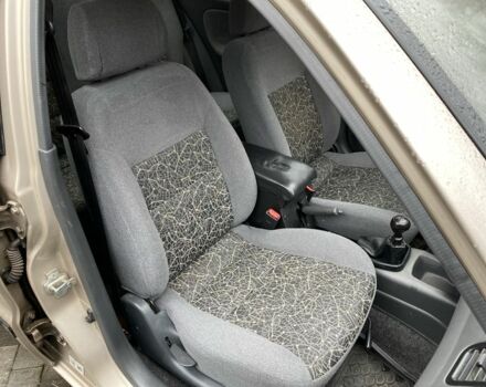 Бежевый Дэу Сенс, объемом двигателя 1.5 л и пробегом 165 тыс. км за 2850 $, фото 18 на Automoto.ua