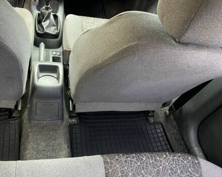 Бежевий Деу Сенс, об'ємом двигуна 1.5 л та пробігом 300 тис. км за 2400 $, фото 7 на Automoto.ua