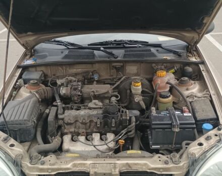 Бежевый Дэу Сенс, объемом двигателя 1.5 л и пробегом 144 тыс. км за 3300 $, фото 7 на Automoto.ua