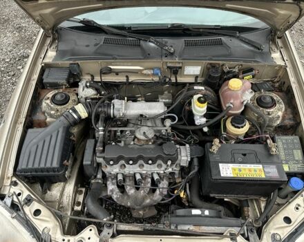 Бежевый Дэу Сенс, объемом двигателя 1.5 л и пробегом 280 тыс. км за 1500 $, фото 7 на Automoto.ua