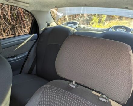 Бежевый Дэу Сенс, объемом двигателя 1.5 л и пробегом 178 тыс. км за 3000 $, фото 6 на Automoto.ua