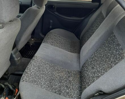 Бежевый Дэу Сенс, объемом двигателя 1.5 л и пробегом 180 тыс. км за 2200 $, фото 3 на Automoto.ua