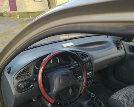 Бежевый Дэу Сенс, объемом двигателя 1.3 л и пробегом 180 тыс. км за 2365 $, фото 7 на Automoto.ua