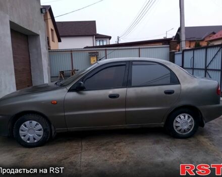 Бежевый Дэу Сенс, объемом двигателя 1.3 л и пробегом 267 тыс. км за 2000 $, фото 1 на Automoto.ua