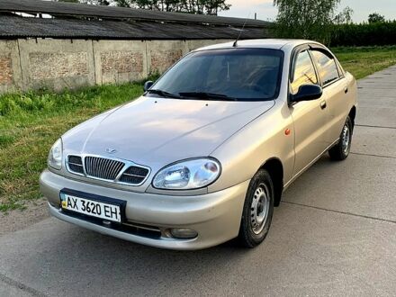 Деу Сенс 2004 у Змиеве на Automoto.ua Бежевий Деу Сенс, об'ємом двигуна 1.3 л та пробігом 228 тис. км за 1700 $, фото 1 на Automoto.ua