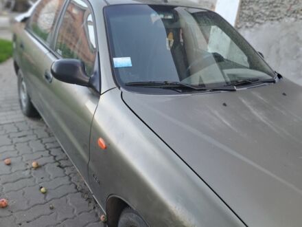 Деу Сенс 2004 у Хмельницькому на Automoto.ua Бежевий Деу Сенс, об'ємом двигуна 1.3 л та пробігом 250 тис. км за 1014 $, фото 1 на Automoto.ua