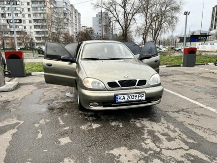 Бежевый Дэу Сенс, объемом двигателя 1.5 л и пробегом 200 тыс. км за 2000 $, фото 1 на Automoto.ua