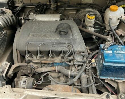 Бежевый Дэу Сенс, объемом двигателя 1.4 л и пробегом 166 тыс. км за 1200 $, фото 1 на Automoto.ua