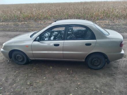 Бежевый Дэу Сенс, объемом двигателя 1.5 л и пробегом 289 тыс. км за 2100 $, фото 1 на Automoto.ua