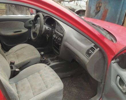 Черный Дэу Сенс, объемом двигателя 1.5 л и пробегом 200 тыс. км за 750 $, фото 1 на Automoto.ua