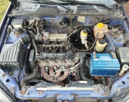 Деу Сенс 1998 у Переяславе-Хмельницком на Automoto.ua Фіолетовий Деу Сенс, об'ємом двигуна 1.5 л та пробігом 350 тис. км за 2000 $, фото 7 на Automoto.ua