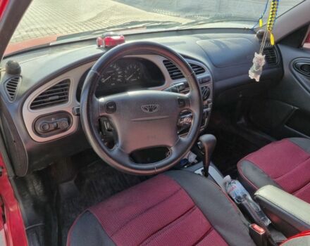 Красный Дэу Сенс, объемом двигателя 1.6 л и пробегом 249 тыс. км за 3300 $, фото 6 на Automoto.ua
