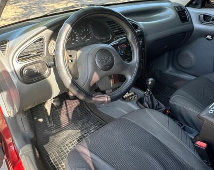 Червоний Деу Сенс, об'ємом двигуна 1.5 л та пробігом 176 тис. км за 2300 $, фото 3 на Automoto.ua