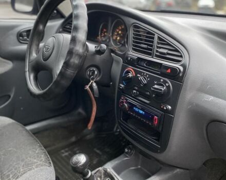 Красный Дэу Сенс, объемом двигателя 1.5 л и пробегом 350 тыс. км за 1399 $, фото 5 на Automoto.ua