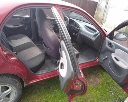 Красный Дэу Сенс, объемом двигателя 1.5 л и пробегом 450 тыс. км за 1429 $, фото 6 на Automoto.ua