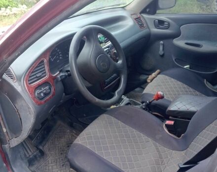 Красный Дэу Сенс, объемом двигателя 1.3 л и пробегом 250 тыс. км за 1100 $, фото 6 на Automoto.ua